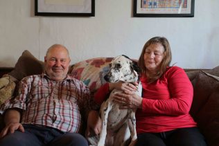 Liz and Malcolm and their dog Molly | Elisabeth Blanchet